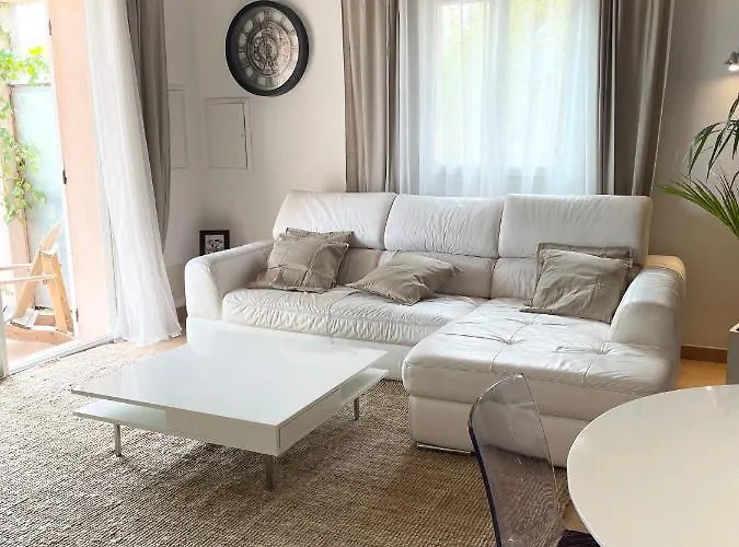 Maisonnette Antelissa A 3 Minutes En Voiture Des Plages Et Du Centre 쎙뜨호뻬